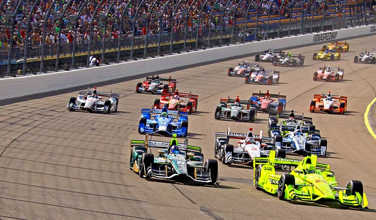 Helicopter Charters to Iowa Speedway