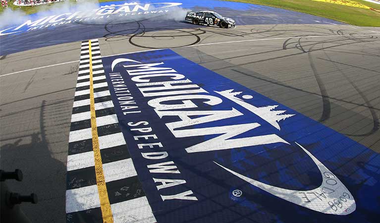 Helicopter Charter to Michigan International Speedway