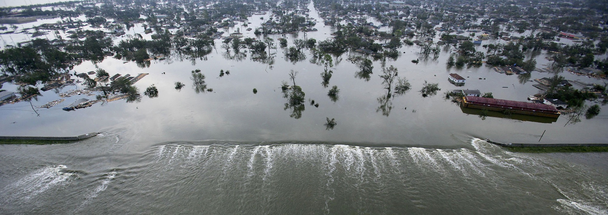THE BENEFITS OF HELICOPTERS DURING A NATURAL DISASTER