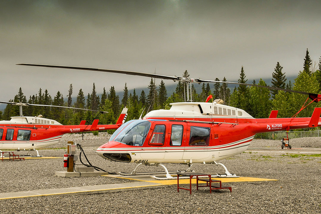 Bell 206L LongRanger: Specs, Heavy-Lift Capabilities, and HVAC Lift Applications | Photo: Ceri Breeze / Shutterstock.com