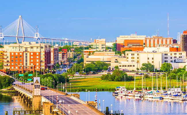 HELICOPTER LIFT SOLUTIONS ON THE CHARLESTON HARBOR
