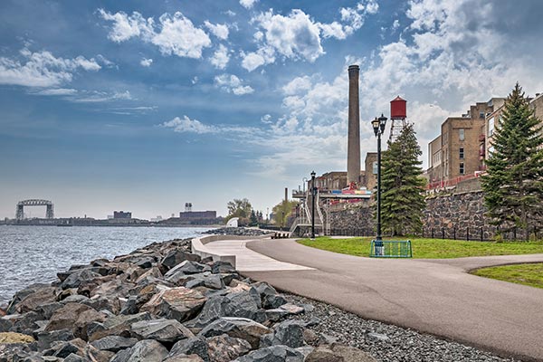 How Duluth Benefits from Helicopter Lift Services