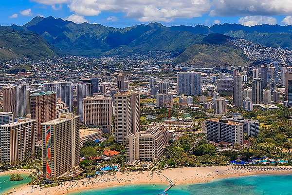Why Honolulu Relies on Helicopter Services