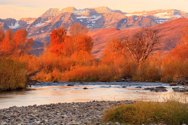 Helicopter Lift Services Across Utah Valley