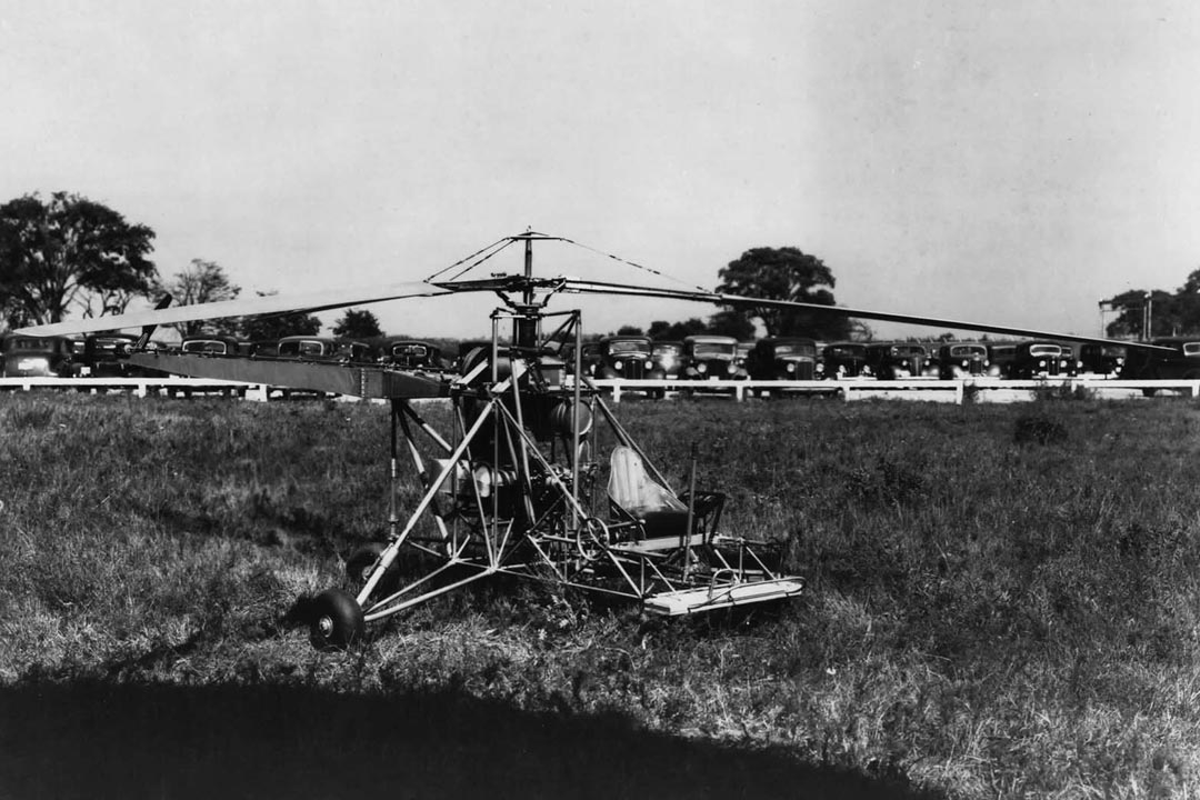The VS-300 helicopter on the morning of its first flight, September 14, 1939. | Photo: sikorskyarchives.com