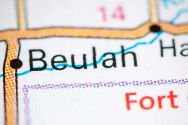Supporting Beulah’s Mining Industry with Precision Helicopter Lifts