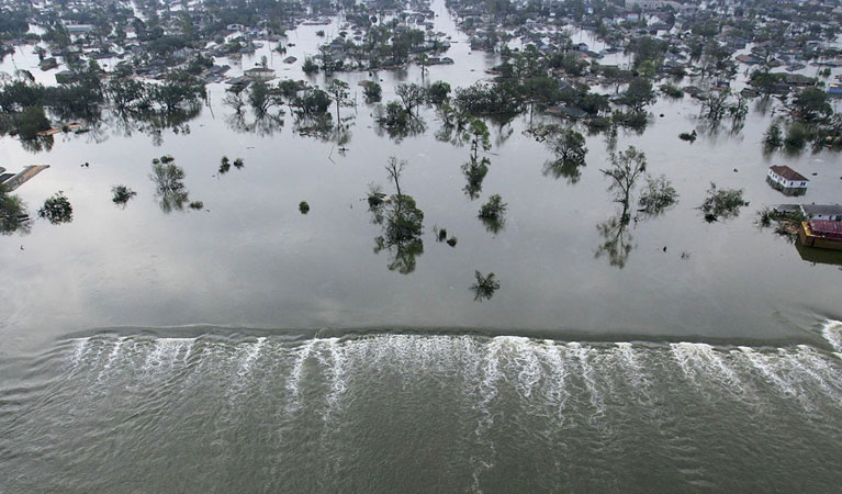 THE BENEFITS OF HELICOPTERS DURING A NATURAL DISASTER