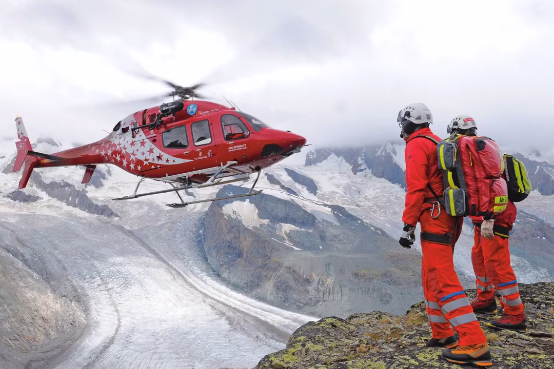 A Bell 429 descends for a remote location pick-up. | Photo: bellfilight.com