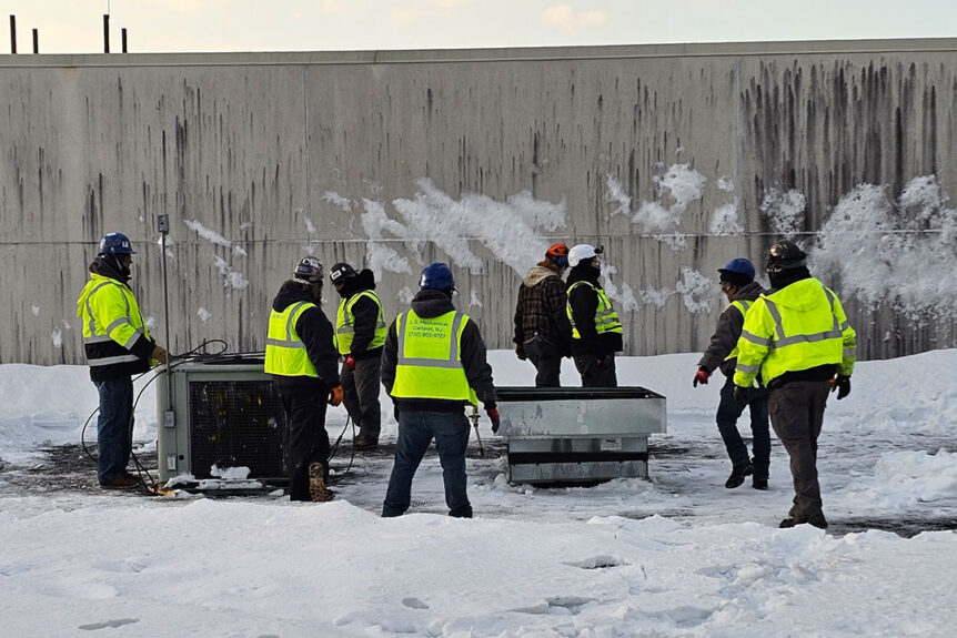From Rooftop Removal to Replacement: Helicopter HVAC RTU Lift in Action