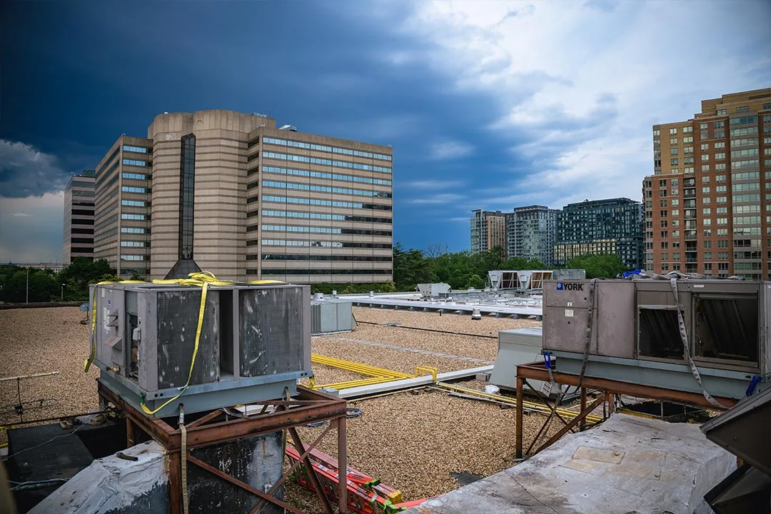 Existing rooftop HVAC units in the congested Arlington flight restricted zone. | Photo: Damon Bowe