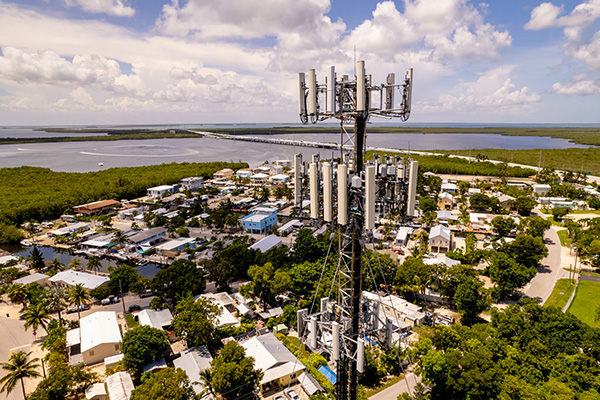 TOWER & TELECOMMUNICATIONS CONSTRUCTION