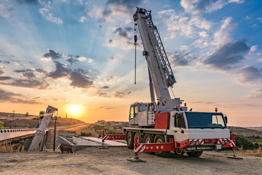 How to Choose the Right Mobile Crane for a Construction Project
